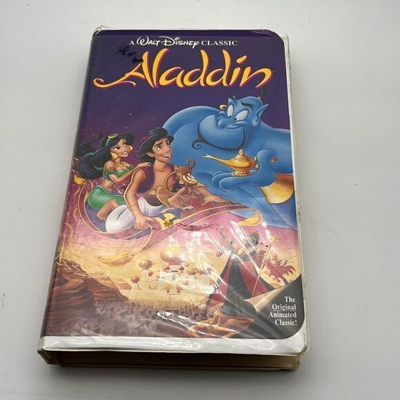 Walt‎ Disney Aladdin VHS Black Diamond Classics Clamshell - Picture 1 of 3